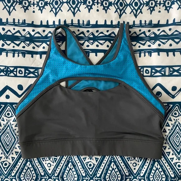 Mesh Breathable Medium Impact Sports Bra - Picture 5 of 5